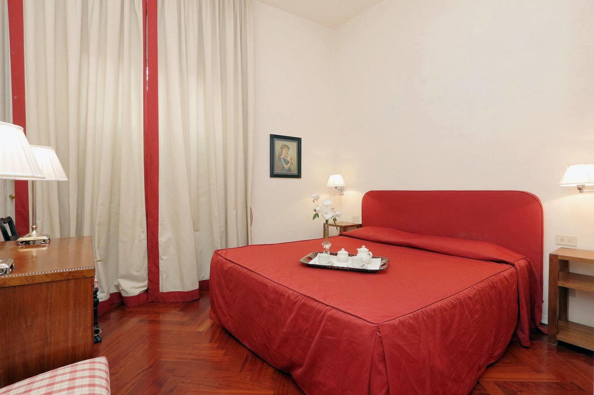 Cerretani 4 Duomo Guesthouse - My Extra Home Florence Ngoại thất bức ảnh